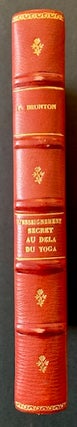 Item #18945 L'Enseignement Secret au Dela du Yoga. Paul Brunton