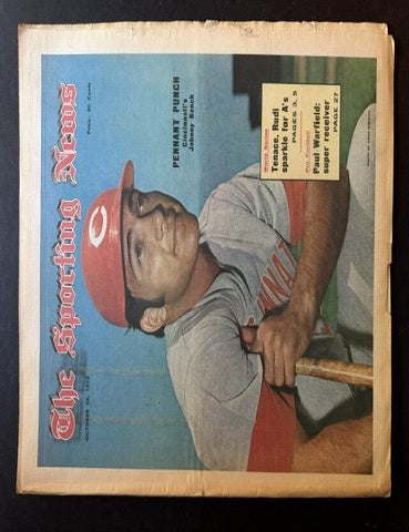 Item #25847 The Sporting News: October 28th, 1972 (Johnny Bench cover, "Pennant Punch -- Cincinnati's Johnny Bench")